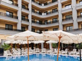 Fafa Sun Hotel - Adults Only – hotel w mieście Golem