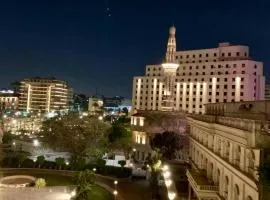 Grand Royal Hotel Downtown