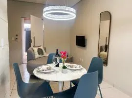 Casa 01 - Casa com 2 quartos, próximo a rodoviária e aeroporto