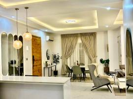 2Bedroom penthouse off Admiralty way, Lekki 1 โรงแรมในBamgbose