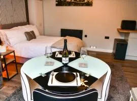 Studio HideAway Guest House Swansea