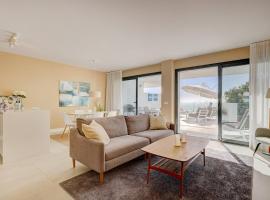 Pure South Penthouse - Manilva Luxury Condo, hotel v destinaci Manilva