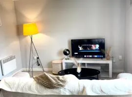 The Luxe Loft near Wolverhampton train station