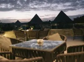 TuYa Pyramids ViEw HoTeL