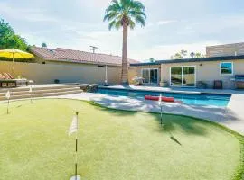 Centrally Located Retreat with Saltwater Pool, Spa, Firepit & Pool Table