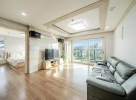 Gyeongju Paradise Private Pool Villa