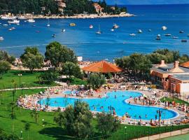 Mobile home in Rabac with shared pool, Hotel in Rabac