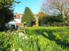 Amphlett Cottage