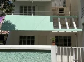 Kaushik Homestay l Quite Retreat Nr Sula Vineyard