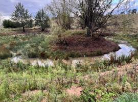 Cabin Farm Escape:  bir otel