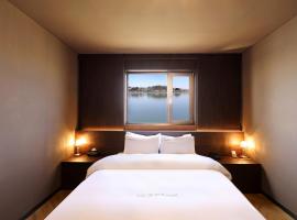 호텔 더블랙, Hotel in Hwangsan-do