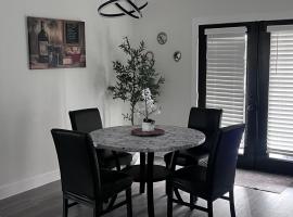 3BR Home with Patio and Grill Sleeps 6 Comfortably โรงแรมในซานอันโตนิโอ