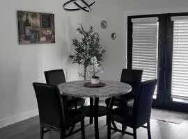 3BR Home with Patio and Grill Sleeps 6 Comfortably