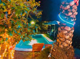 Hostal White beach, hotel i Paraguachi