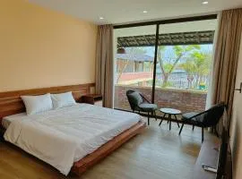 Con Nho RiverHouse Hue