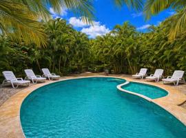 Jungle Oasis Tamarindo, hotel i Garita