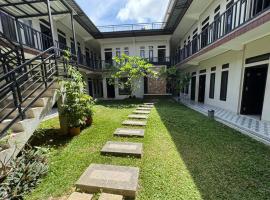 Mater Dei Homestay, hotel di Tanjungredep