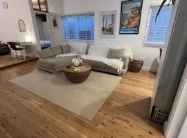 Northern Beaches Lifestyle - Peaceful Getaway In Beacon Hill