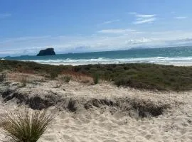 Stunning Mount beachside location