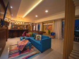 Loft tipo Penthouse con terraza panorámica y mesa de billar, viešbutis mieste Monterėjus