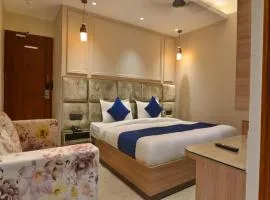 Hotel Maya Cottage - 1 min from New Delhi Railway Station & Connaught place
