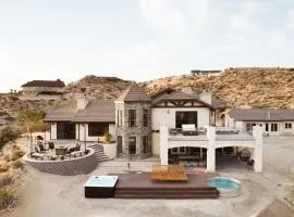Citadel by Fieldtrip - 5bd Boulder Estate w Amenities