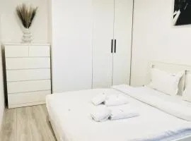 Cozy Lazar Acommodation - Palas Mall Iasi