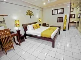 Raintree Lodge