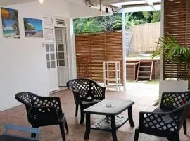 Maison paisible avec grande terrasse et spa