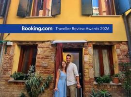 Cà 3 Leoni - Romantic House in the heart of Venice, hotel a Venècia