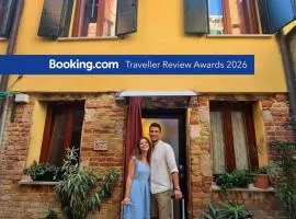 Cà 3 Leoni - Romantic House in the heart of Venice