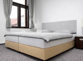 Symbiola Automat Apartments، فندق في ديشين