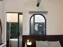 Looking Homestay Nguyễn Gia Trí, Bình Thạnh, khách sạn ở TP. Hồ Chí Minh