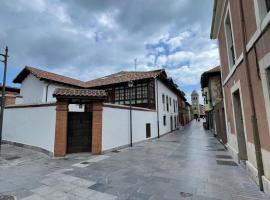 Aticos La Riba, hotel en Luanco