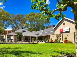 Hendersons Lodge Ltd: Senekal şehrinde bir otel