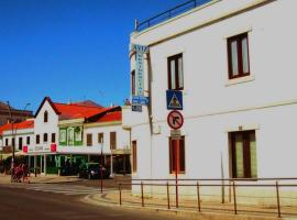 Residência Aviz, hotel in Peniche