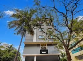 Super Townhouse RR Nagar, hotel v destinácii Bangalúr