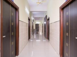 Hotel O Viraj Deluxe Narela, ξενοδοχείο στο Δελχί