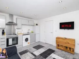 Elizabeth by Alt-Stay Contractor Accommodation - 2 Bed En Suite Contractor Home With Parking, Wi-Fi & Full Kitchen - Ideal For Long stays