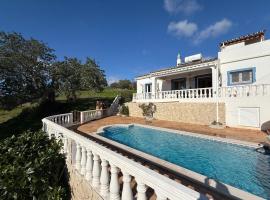 Pool Villa with Mountain Views near Tavira, hotel a Santa Catarina da Fonte do Bispo