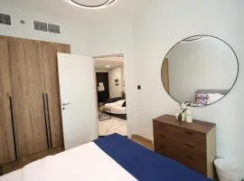 Central Stay 1 Bed Junior near Cleveland and Abu Dhabi Mall