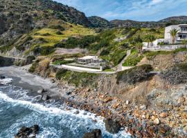 Anatolika beach cottage - East of Prevelis villas, Hotel in Kerames