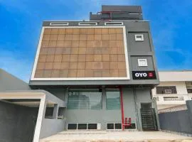 Super Hotel O Golden Tulip