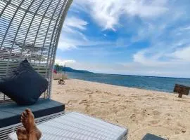 Kai's Beachfront Villa