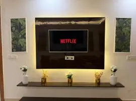 Peaceful Luxury Retreat 3BHK ,Relax, Family, Party