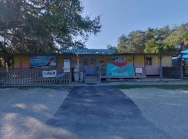 Days Inn by Wyndham Crystal River, hotel a Crystal River