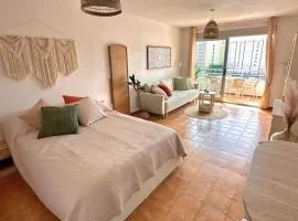 Vistas Mar y Colinas