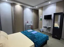 Shining in Abu Dhabi