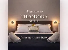 THEODORA SUITE SMART KEY BOX by PROJECT 86 IKE