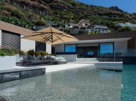 Villa Anjos Prestige, hotel a Canhas